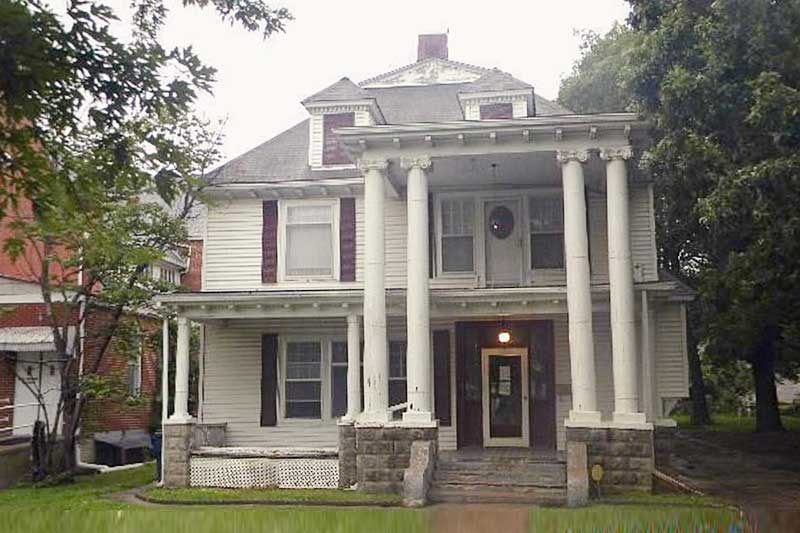 708WillowStCoffeyvilleKS