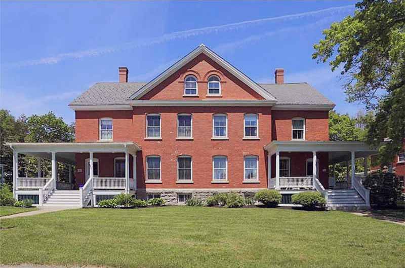 160-Mckinley-Court-Diamond-Cv-Portland-Maine-04109