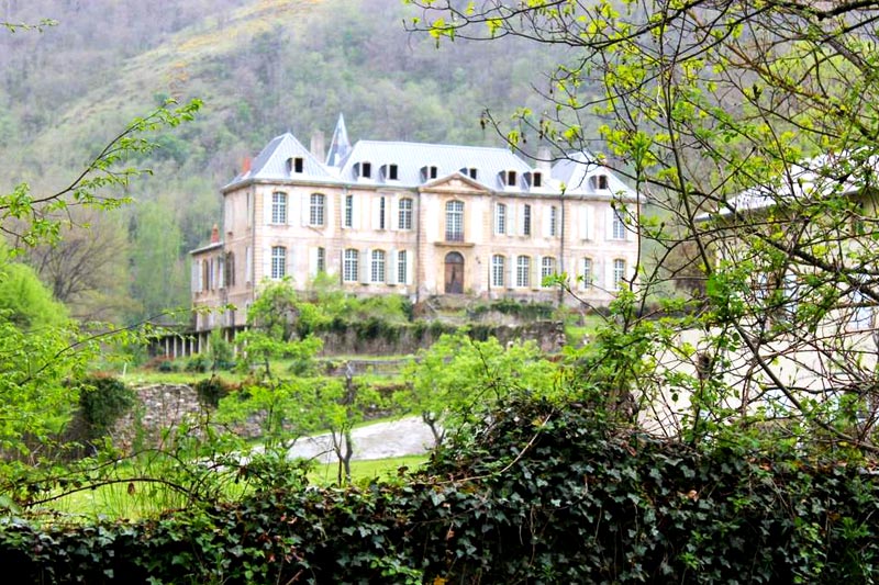 CHÂUTEAU DE GUDANES – A FRENCH LOVE AFFAIR