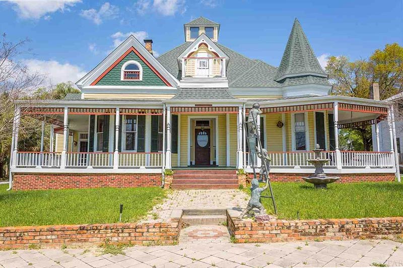 This Pensacola Home Has the Most Spectacular Dining Room Ever