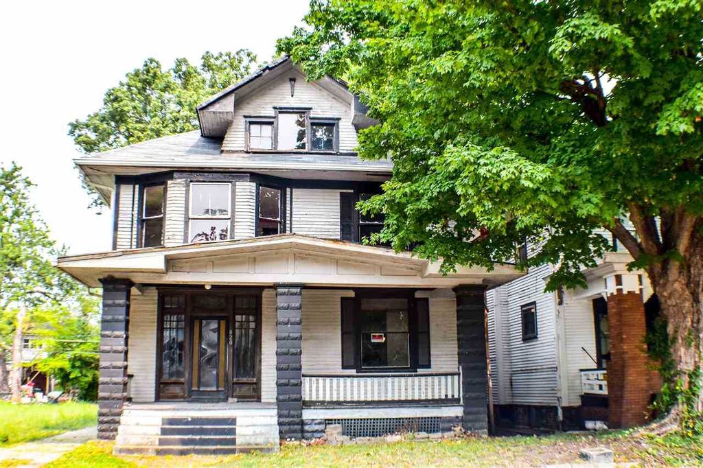  Classic American  Foursquare CIRCA Old Houses  Old 