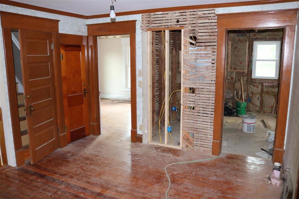 Kansas 1907 Neoclassical Fixer Upper Kansas 1907 Neoclassical Fixer Upper