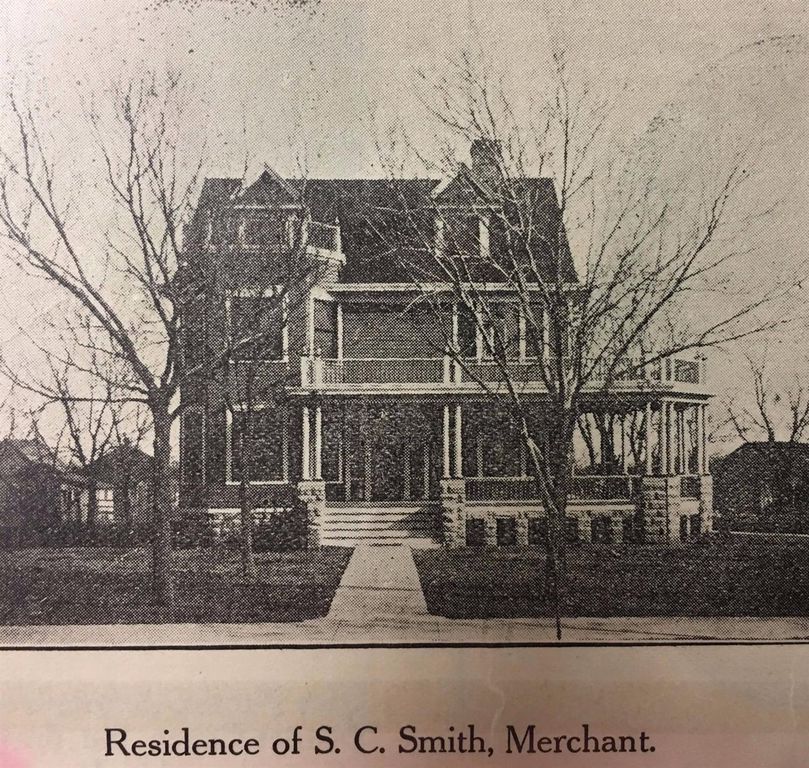 Kansas 1907 Neoclassical Fixer Upper Kansas 1907 Neoclassical Fixer Upper