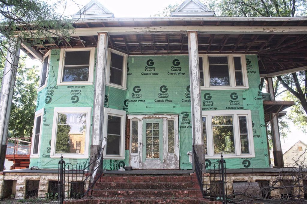 Kansas 1907 Neoclassical Fixer Upper Kansas 1907 Neoclassical Fixer Upper