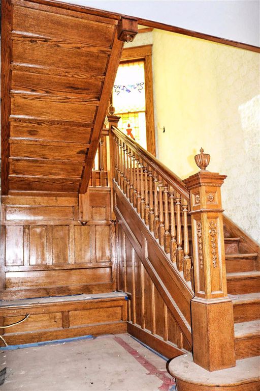 Kansas 1907 Neoclassical Fixer Upper Kansas 1907 Neoclassical Fixer Upper