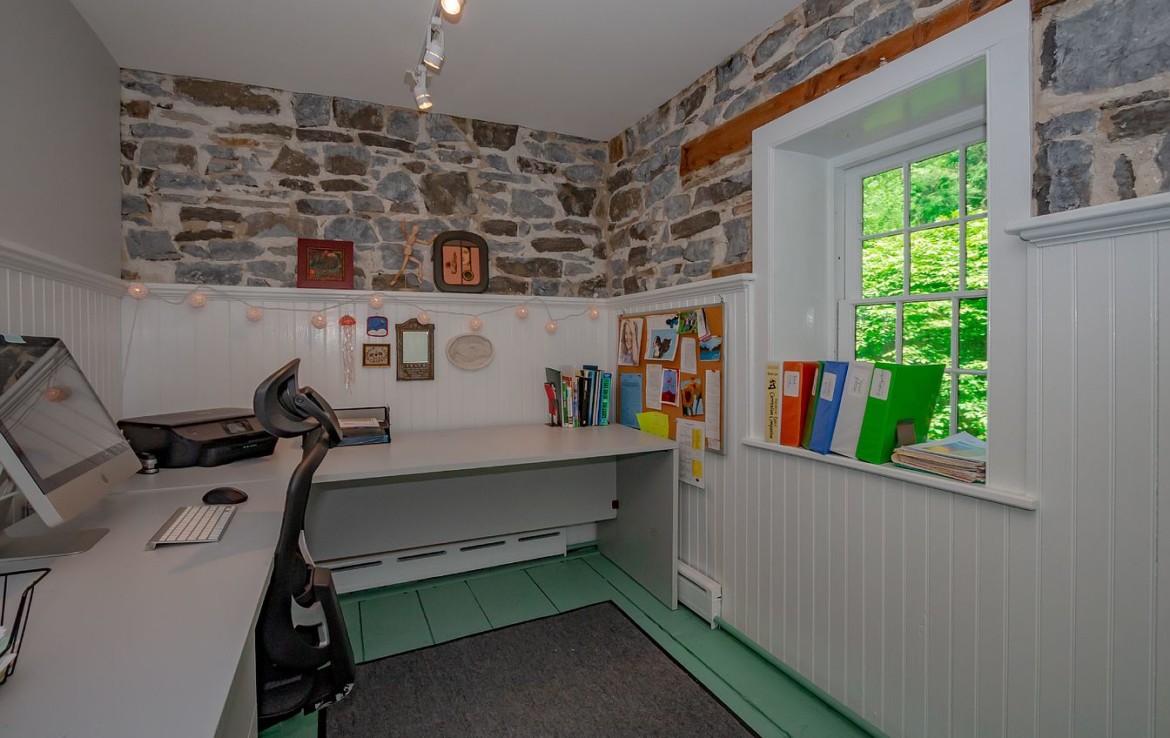 Meticulously Restored Home Acerage Barn Pasture Schoolhouse