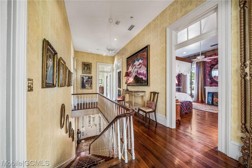 Historic Homes For Sale Mobile Al : Historic 1873 Brick Italianate Federal Townhouse in ... / The home has an additional room that could be used as a sunroom or even an extra bedroom.