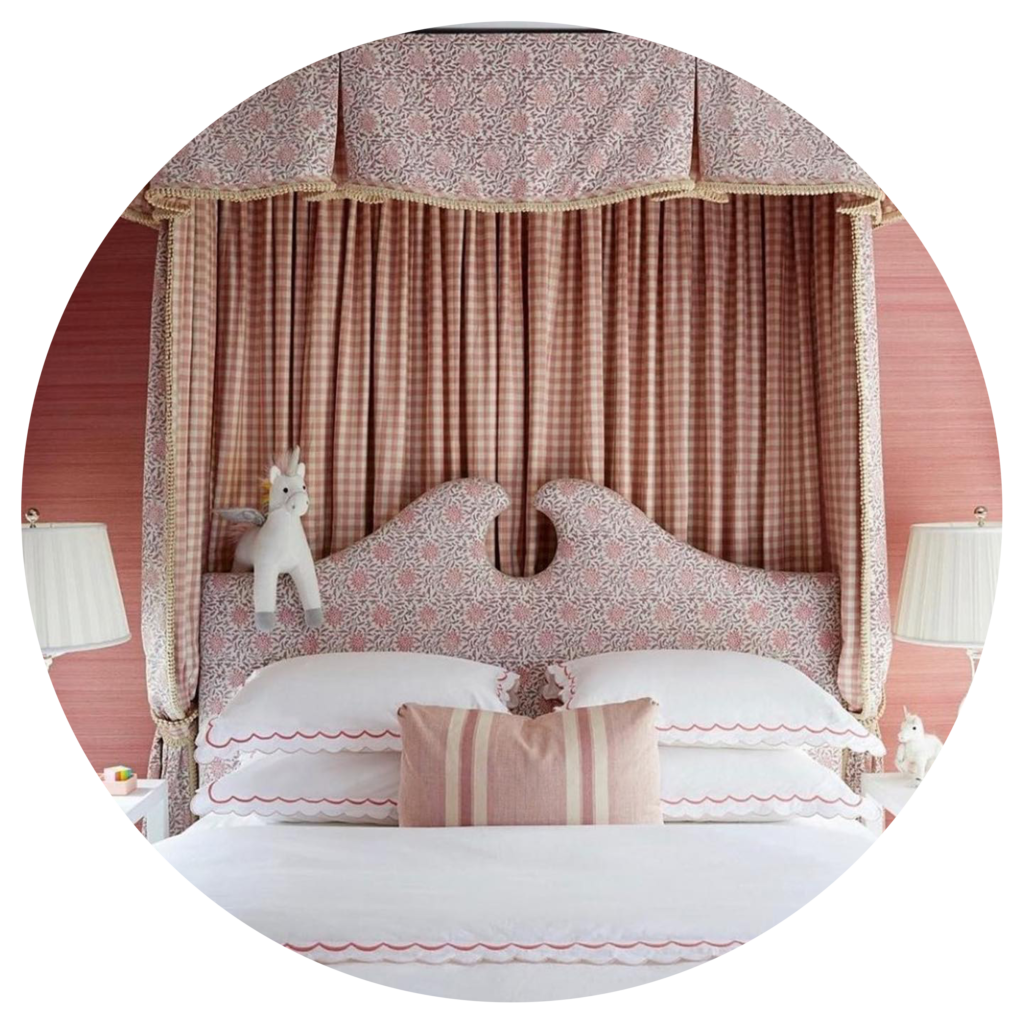 The tastemaker's top choice for wallcoverings and textiles.

Showrooms Nationwide
