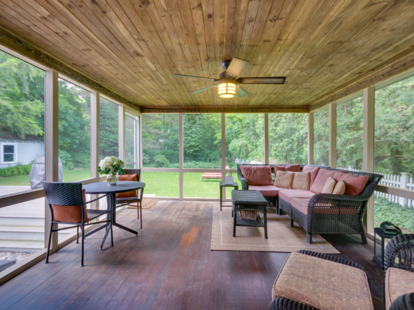 13-screened-porch