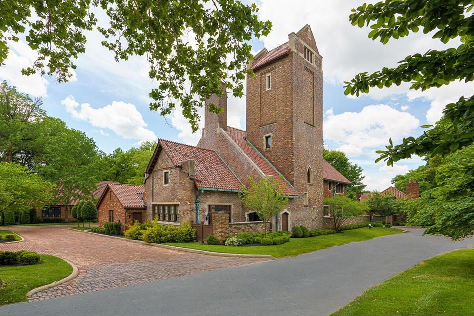 Extraordinary Historic Carriage House 