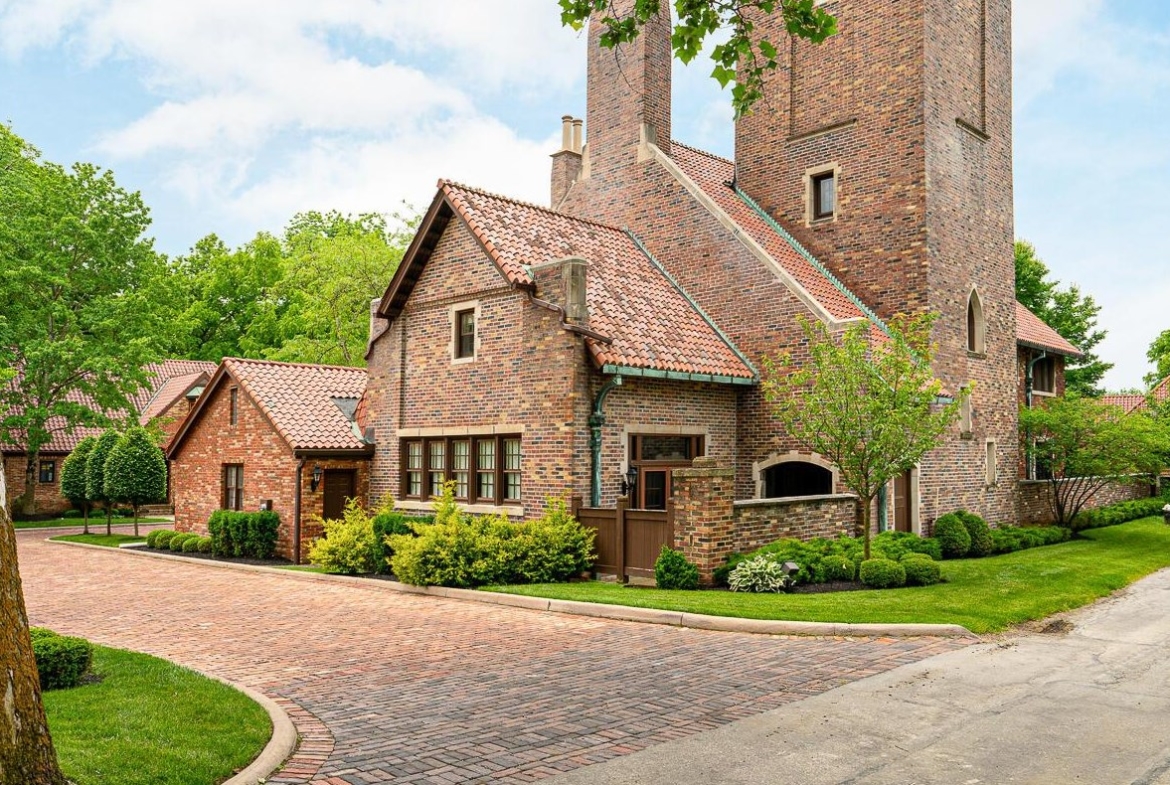 Extraordinary Historic Carriage House 