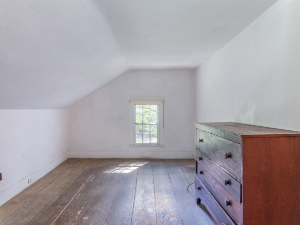 2850 NY-29 Greenwich NY mls-59