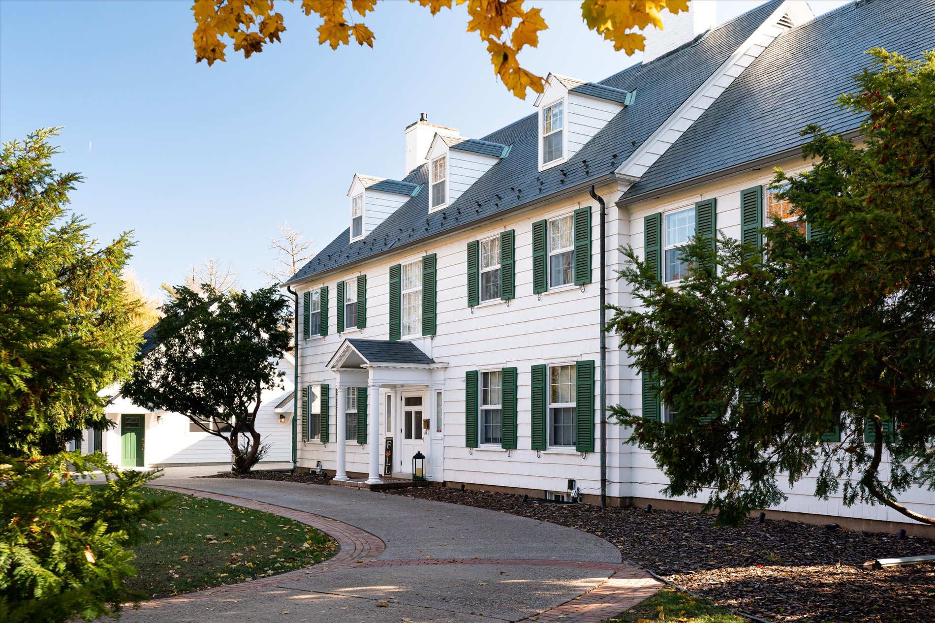 Classic Elegance - CIRCA Old Houses