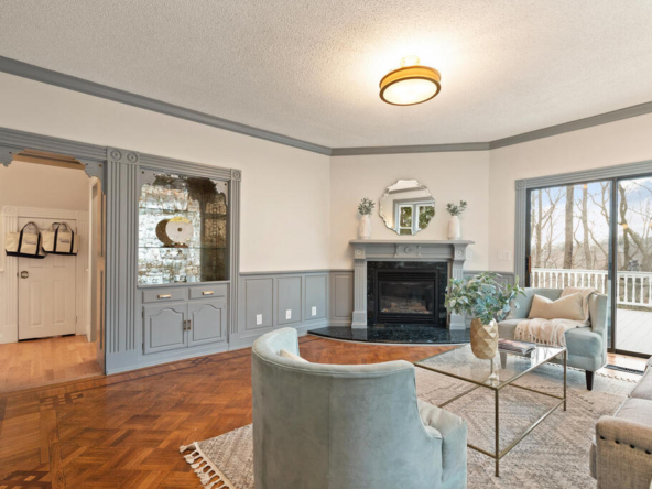 63 Clifton Park Ct Melrose MA 02176 USA-011-010-11 Living5-MLS_Size