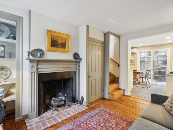 1-web-or-mls-322-s-fawn-st