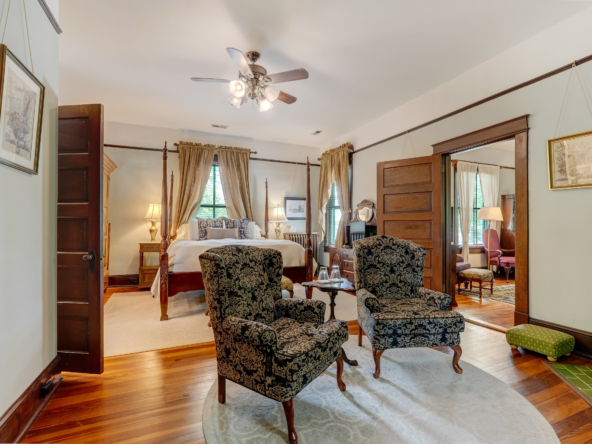Double Oaks Bed  Breakfast-print-046-041-The Milam Suite-4200x2800-300dpi