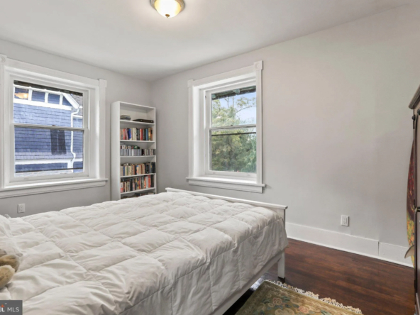 35 S Woodland Ave, Woodbury, NJ 08096-18