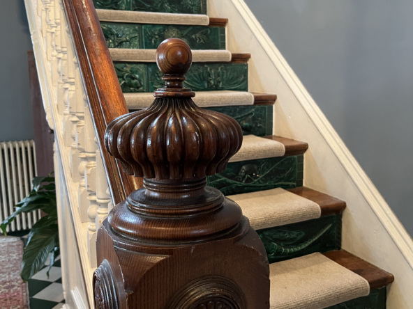 Newel pot top.stair best