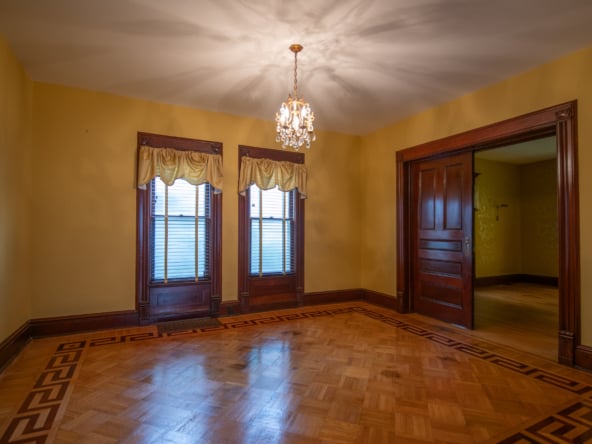 11-parquet-room