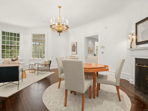 14 Meadow Drive Greenwich, CT 06831-12