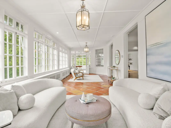 14 Meadow Drive Greenwich, CT 06831-16
