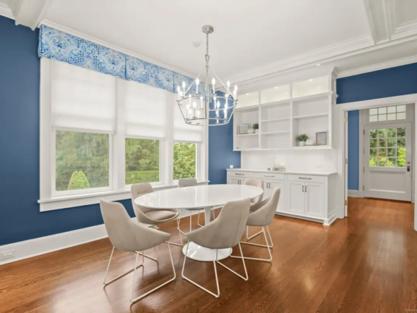 14 Meadow Drive Greenwich, CT 06831-19