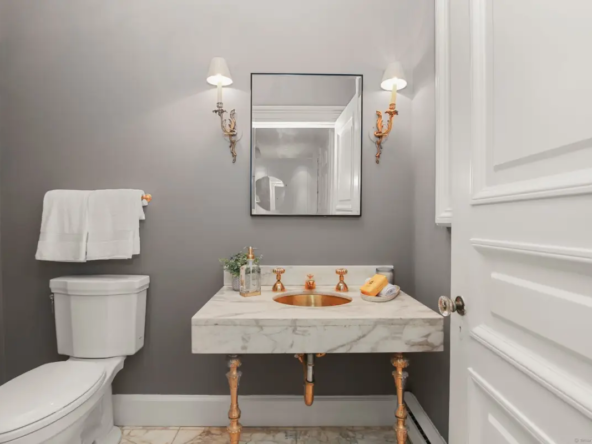 14 Meadow Drive Greenwich, CT 06831-28