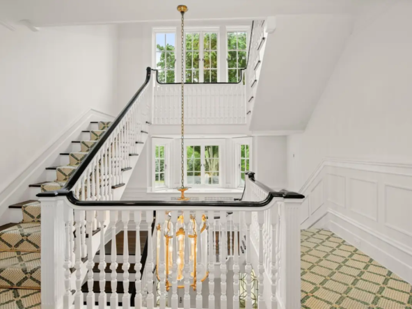 14 Meadow Drive Greenwich, CT 06831-30