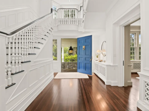 14 Meadow Drive Greenwich, CT 06831-4