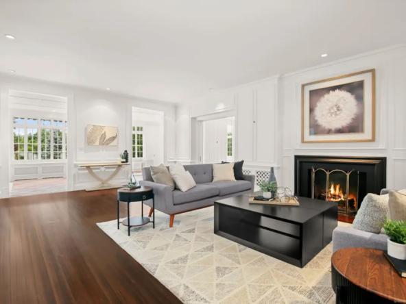 14 Meadow Drive Greenwich, CT 06831-8