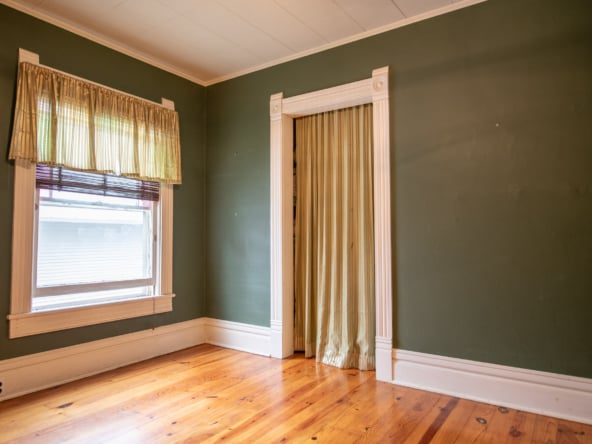 24-green-bedroom