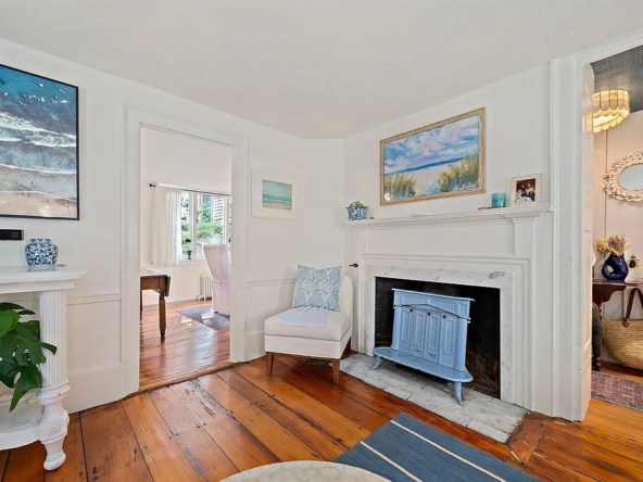 583 Main St, Hingham, MA 02043-7