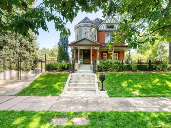 790 Oneida St-046-022-Your Prestige Address With Its Motorized Driveway Gates And Iron Fence Facing Quiet Oneida Street-MLS_Size