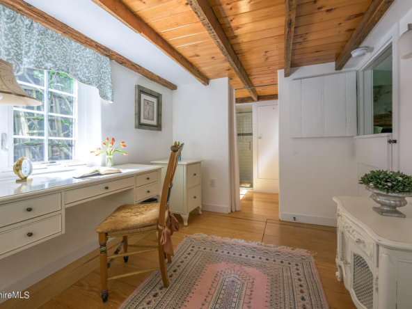 85 E Main St, Stockbridge, MA 01262-37