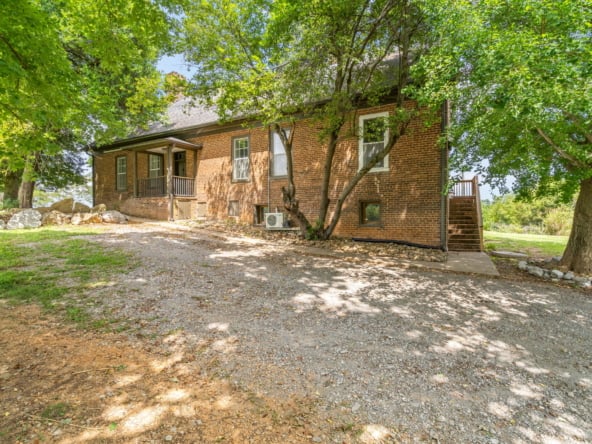 68-web-or-mls-2179 Hiwassee Road-54