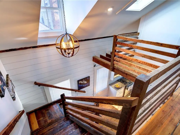 75 Mary St, Newport, RI 02840-17