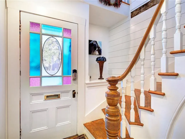 75 Mary St, Newport, RI 02840-26