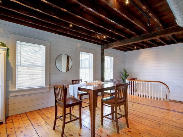 75 Mary St, Newport, RI 02840-9