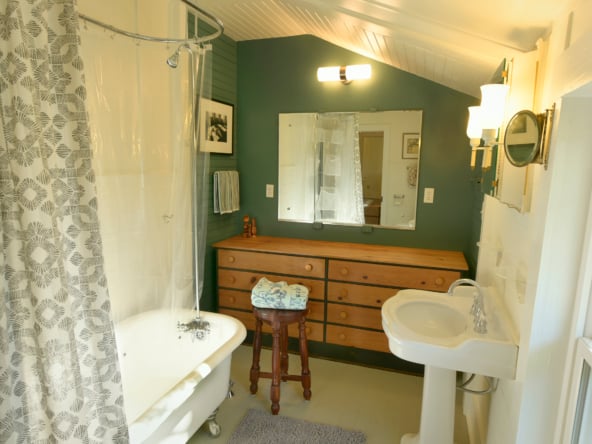 Upstairs Bathroom