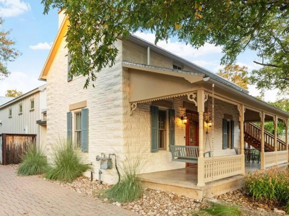 204 W Creek St Fredericksburg TX-1