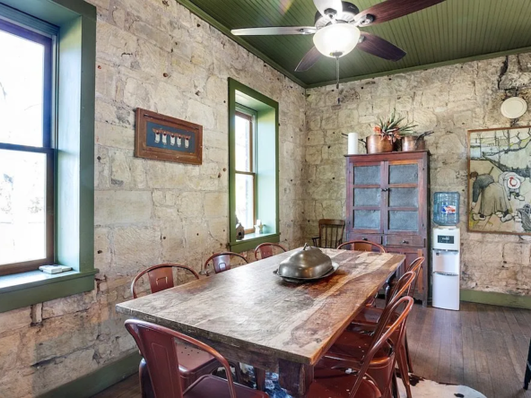 6671 N Grape Creek Rd, Fredericksburg, TX 78624-18