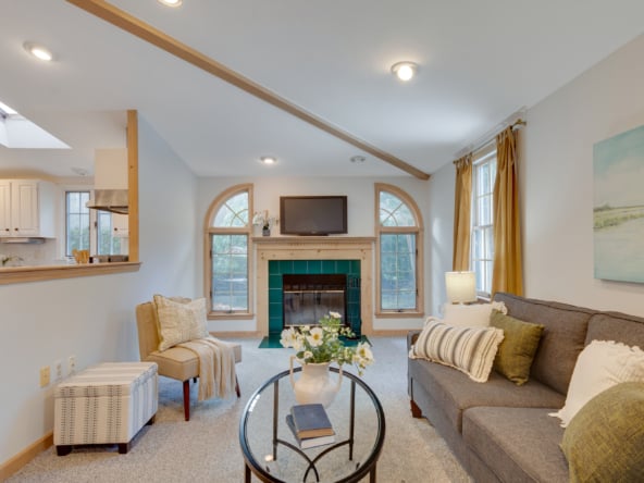 20-family-room