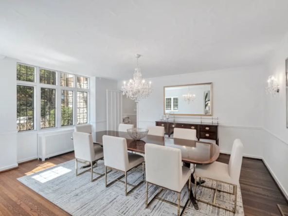 2 South Drive Larchmont, NY 10538 -10