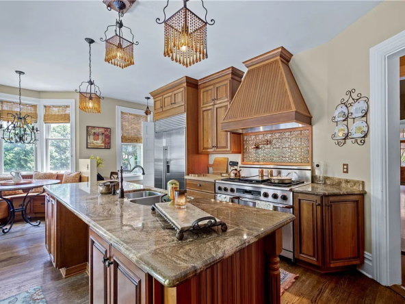 3 Beaver St, Sewickley, PA 15143-10