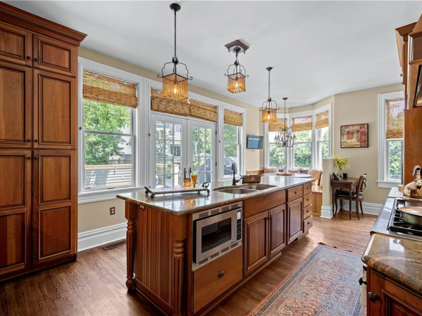 3 Beaver St, Sewickley, PA 15143-9