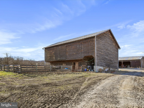 329 Miller Rd, Edinburg, VA 22824-54