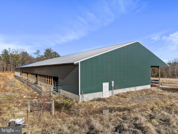 329 Miller Rd, Edinburg, VA 22824-56