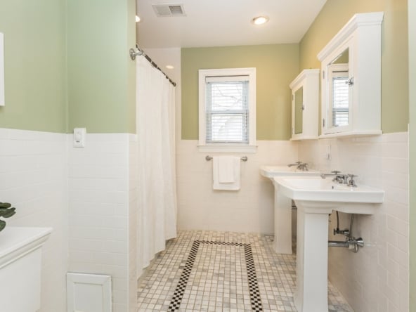 40-Bathroom