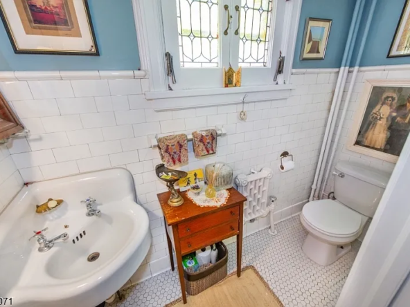 416 RIDGE, Newark, NJ 07104-19