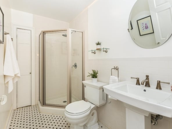 47-Bathroom